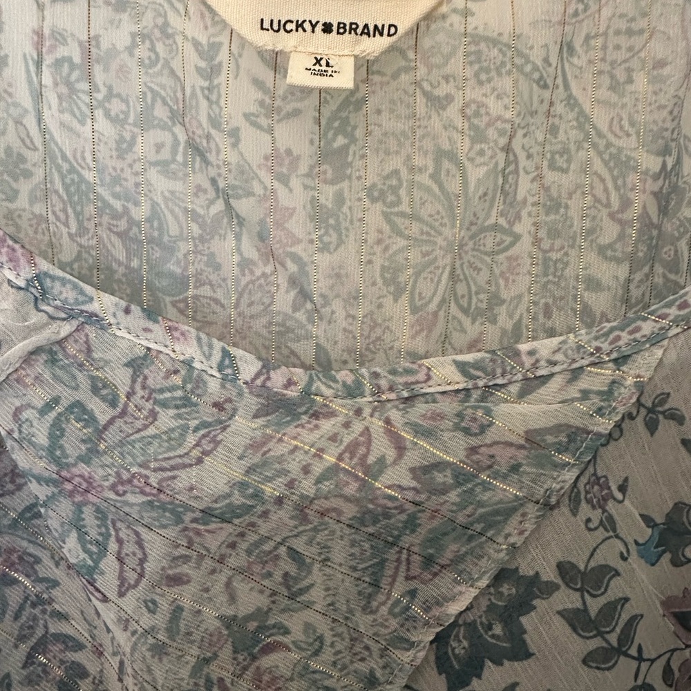 Lucky Brand Light Blue Floral V-Neck Top with Metallic Thread